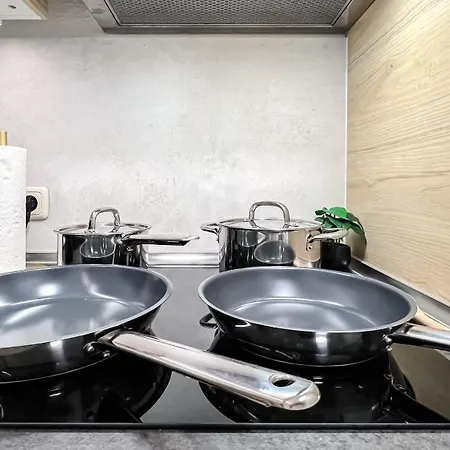 Stadtzentrum - Ruhiges Mit Kostenfreiem Stellplatz Bis 1,50m Fahrzeughoehe