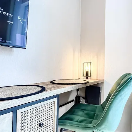 Stadtzentrum - Ruhiges Mit Kostenfreiem Stellplatz Bis 1,50m Fahrzeughoehe * Leipzig