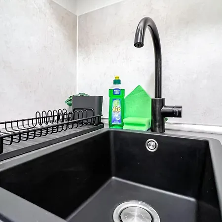 Stadtzentrum - Ruhiges Mit Kostenfreiem Stellplatz Bis 1,50m Fahrzeughoehe