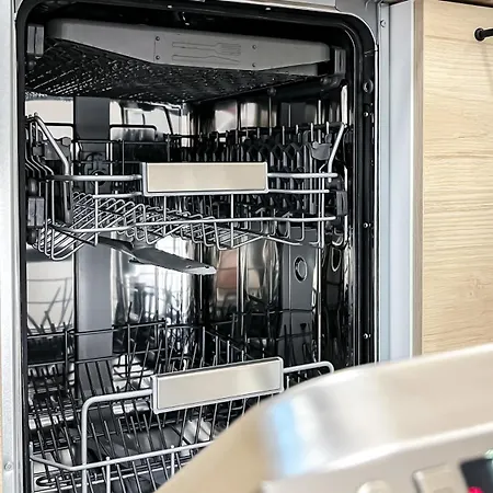 Stadtzentrum - Ruhiges Mit Kostenfreiem Stellplatz Bis 1,50m Fahrzeughoehe Apartmán *