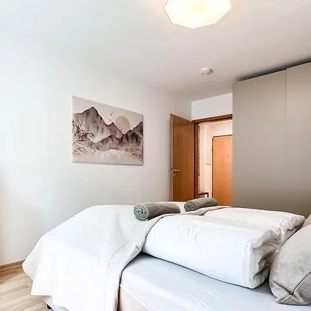 Stadtzentrum - Ruhiges Mit Kostenfreiem Stellplatz Bis 1,50m Fahrzeughoehe Apartmán Lipsko