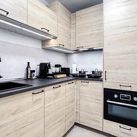 Appartement Stadtzentrum - Ruhiges Mit Kostenfreiem Stellplatz Bis 1,50m Fahrzeughoehe *