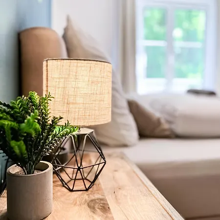 Stadtzentrum - Ruhiges Mit Kostenfreiem Stellplatz Bis 1,50m Fahrzeughoehe *