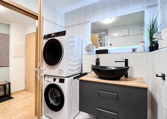 Stadtzentrum - Ruhiges Mit Kostenfreiem Stellplatz Bis 1,50m Fahrzeughoehe