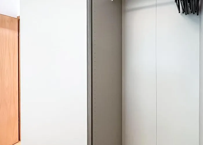 Stadtzentrum - Ruhiges Mit Kostenfreiem Stellplatz Bis 1,50m Fahrzeughoehe Appartement