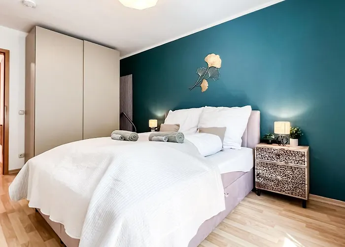 Stadtzentrum - Ruhiges Mit Kostenfreiem Stellplatz Bis 1,50m Fahrzeughoehe Appartement