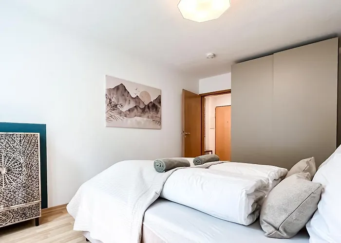 Stadtzentrum - Ruhiges Mit Kostenfreiem Stellplatz Bis 1,50m Fahrzeughoehe Appartement Leipzig