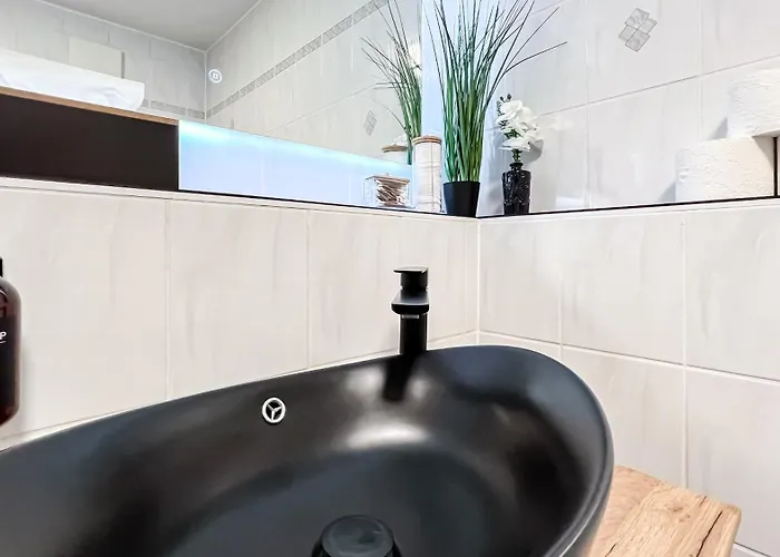 Appartement Stadtzentrum - Ruhiges Mit Kostenfreiem Stellplatz Bis 1,50m Fahrzeughoehe Leipzig