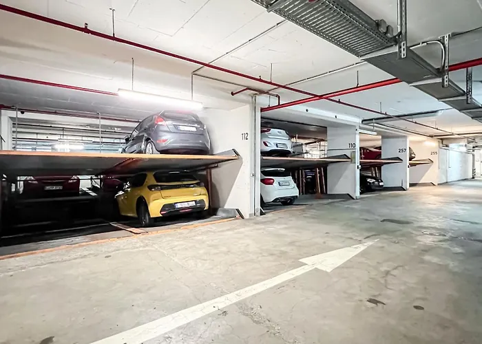 Stadtzentrum - Ruhiges Mit Kostenfreiem Stellplatz Bis 1,50m Fahrzeughoehe * Leipzig