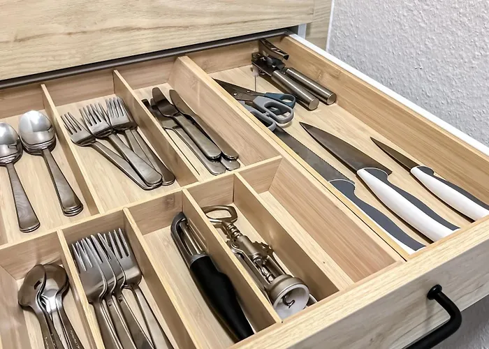 Stadtzentrum - Ruhiges Mit Kostenfreiem Stellplatz Bis 1,50m Fahrzeughoehe Appartement