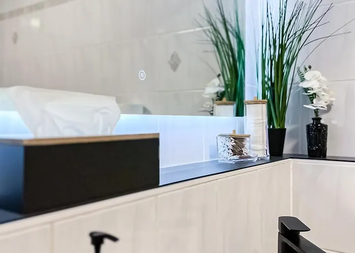 Stadtzentrum - Ruhiges Mit Kostenfreiem Stellplatz Bis 1,50m Fahrzeughoehe *